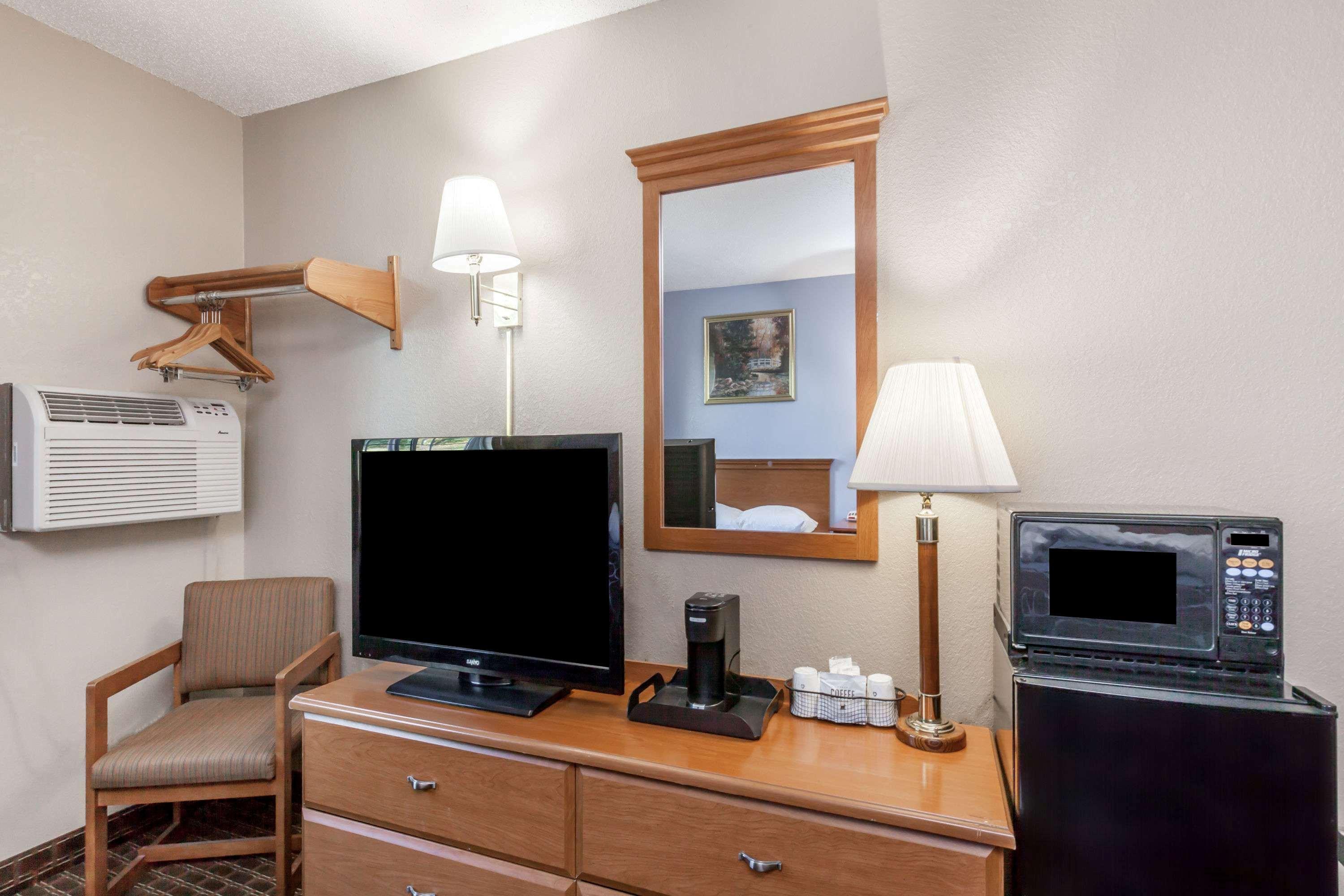Super 8 By Wyndham Johnstown/Gloversville Kültér fotó