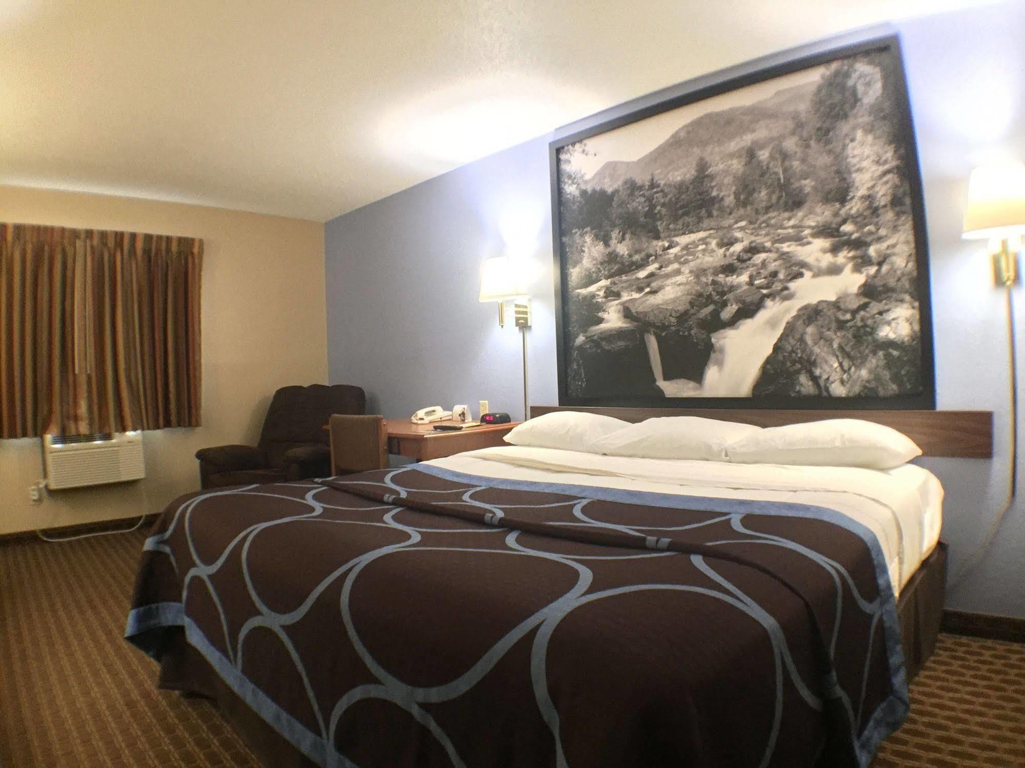 Super 8 By Wyndham Johnstown/Gloversville Kültér fotó