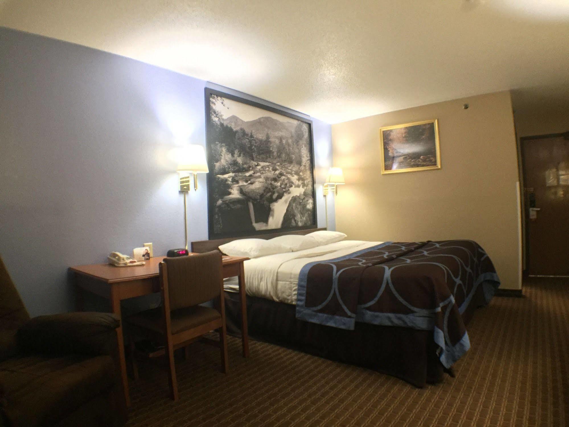 Super 8 By Wyndham Johnstown/Gloversville Kültér fotó